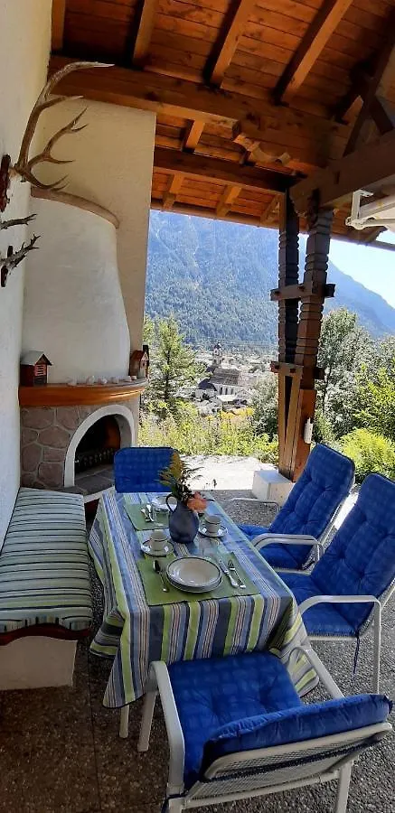 Grosse Ferienwohnung In Hanglage Mit Traumhaftem Bergblick Mittenwald Apartment