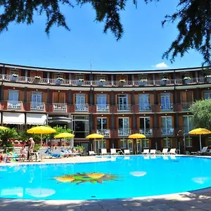 Continental 3*, Garda (Verona) Italien